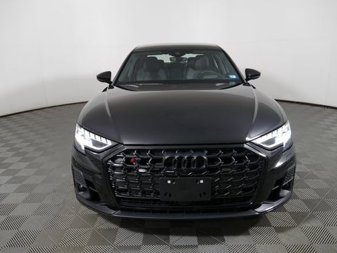 Used 2022 Audi S8 image 8