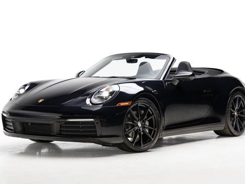 Used 2021 Porsche 911 Carrera image 4