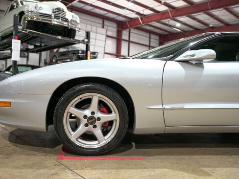 Used 1996 Pontiac Firebird Formula image 3