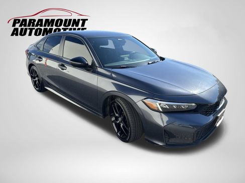 Used 2025 Honda Civic Sport image 3