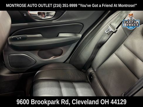 Used 2025 Volvo V60 B5 Cross Country Plus image 29