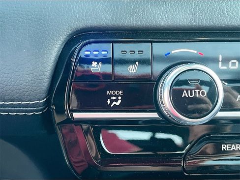 Used 2023 Honda Pilot Elite image 21