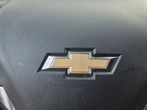 Used 2024 Chevrolet Equinox LS w/ Driver Confidence II Package FWD image 33
