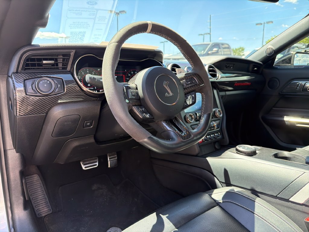 Used 2020 Ford Mustang Shelby GT500 w/ Technology Package RWD image 34