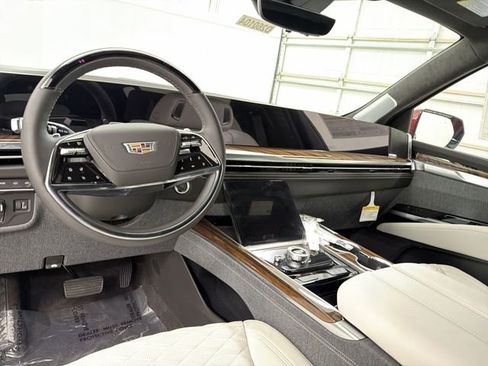 New 2026 Cadillac Escalade Platinum Sport w/ LPO, ONYX Package image 22