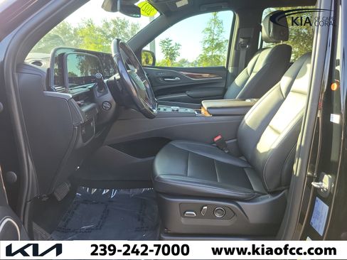 Used 2021 Cadillac Escalade Luxury RWD image 21