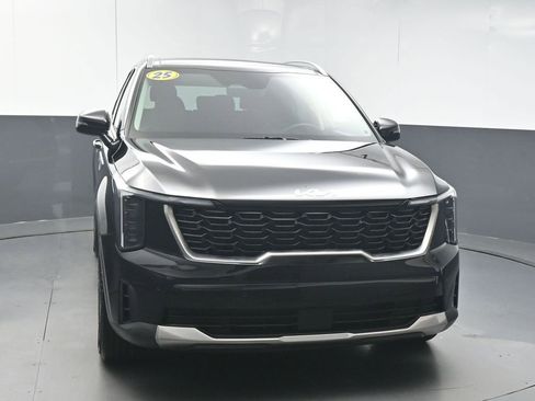 Used 2025 Kia Sorento S w/ Panoramic Sunroof Package FWD image 3