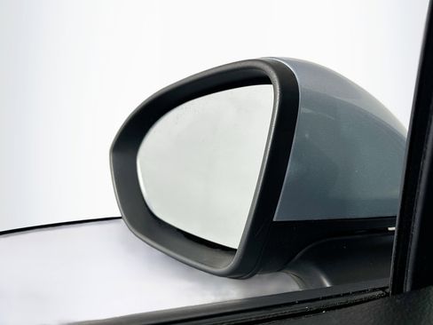 Used 2017 Chevrolet Cruze LS image 16