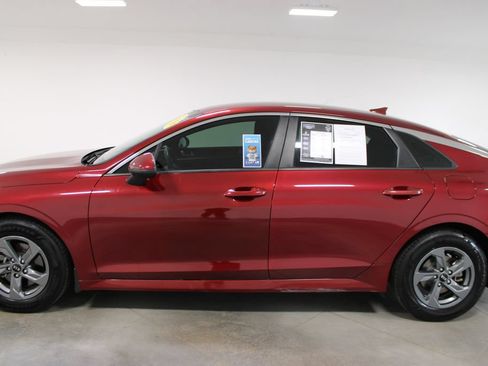 Used 2021 Kia K5 LX FWD image 7