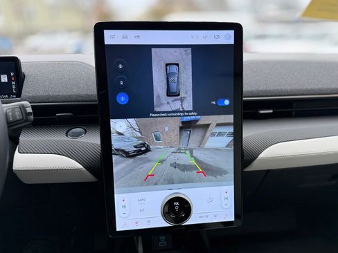 Used 2024 Ford Mustang Mach-E Premium image 33