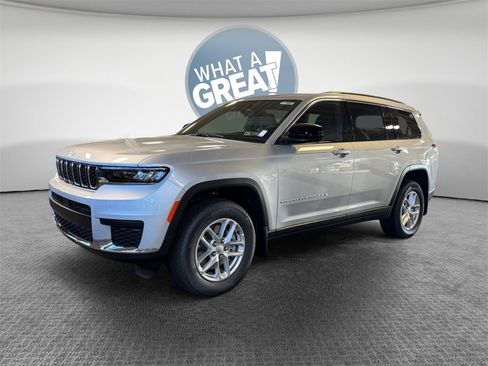 New 2025 Jeep Grand Cherokee L Laredo w/ Luxury Tech Group I image 8