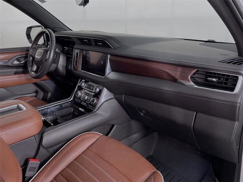 Used 2023 GMC Yukon XL Denali Ultimate image 36