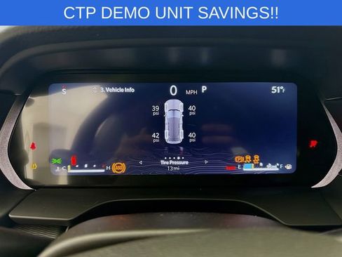 New 2025 Jeep Grand Cherokee Altitude image 12