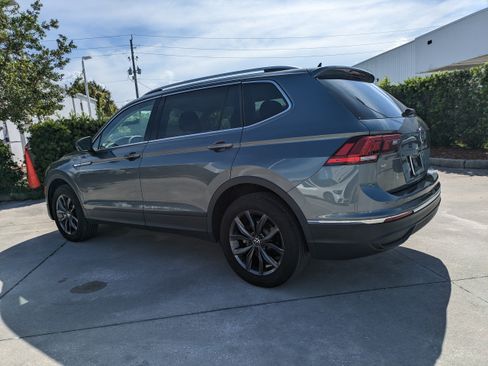 Certified 2023 Volkswagen Tiguan SE FWD image 6