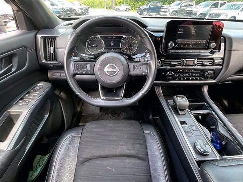 Used 2023 Nissan Pathfinder Rock Creek AWD/4WD image 17