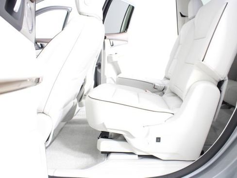 New 2026 Buick Enclave Avenir w/ Super Cruise Package AWD/4WD image 20