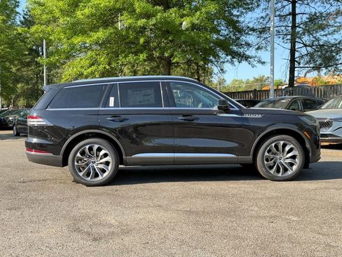 New 2026 Lincoln Aviator Reserve AWD/4WD image 2