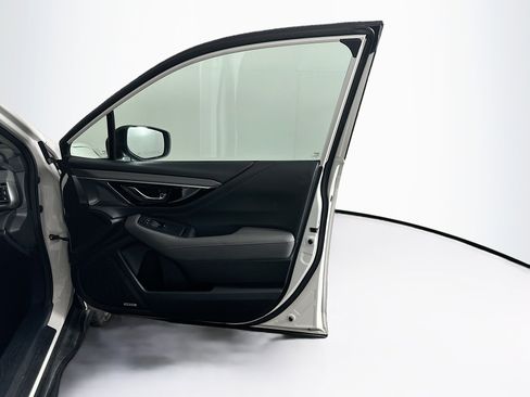 Used 2025 Subaru Outback Onyx Edition image 33