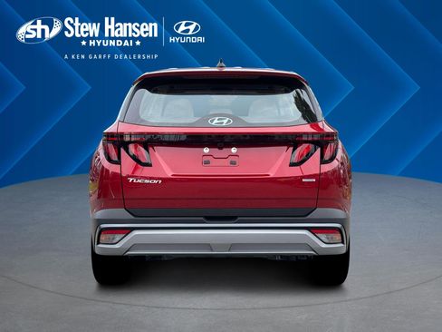 New 2026 Hyundai Tucson SE image 7