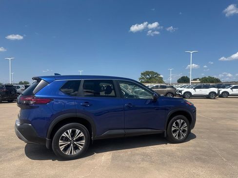 Used 2023 Nissan Rogue SV AWD/4WD image 23