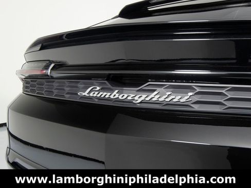 Used 2025 Lamborghini Urus S AWD/4WD image 43