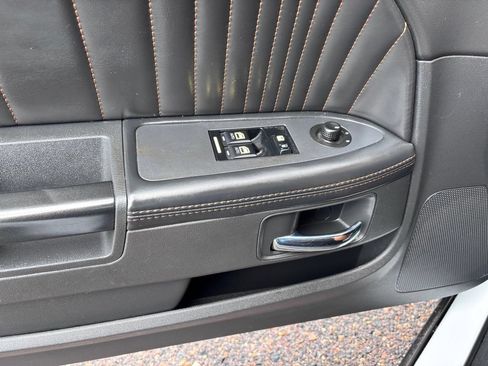 Used 2014 Dodge Challenger R/T RWD image 28