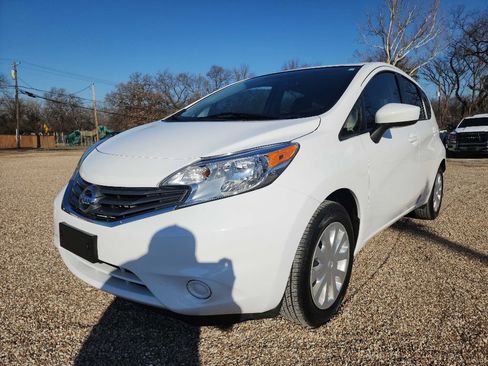 Used 2015 Nissan Versa Note SV image 3