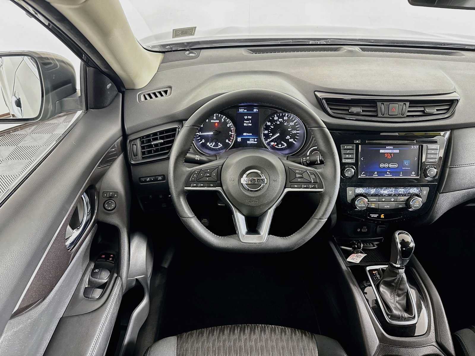 Used 2019 Nissan Rogue SV AWD/4WD image 20