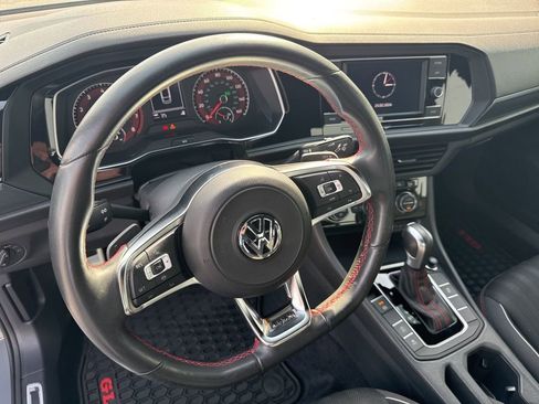 Used 2020 Volkswagen Jetta GLI image 21