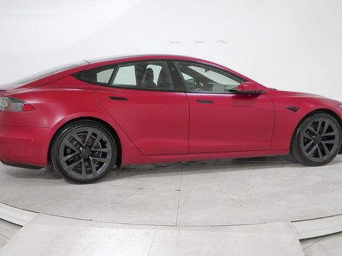 Used 2021 Tesla Model S Plaid image 13