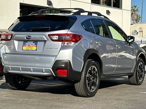 Used 2023 Subaru Crosstrek 2.0i image 4
