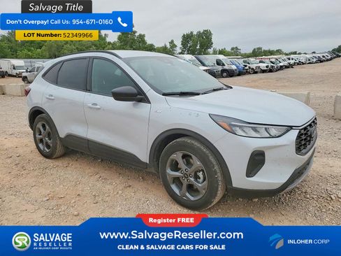 Used 2025 Ford Escape ST-Line w/ Cold Weather Package FWD image 5