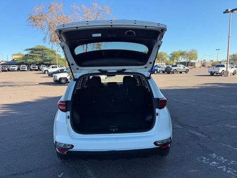 Used 2021 Kia Sportage LX image 12