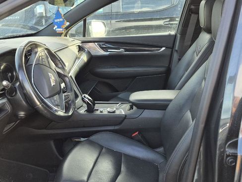 Used 2020 Cadillac XT5 Premium Luxury w/ LPO, Floor Liner Package image 6