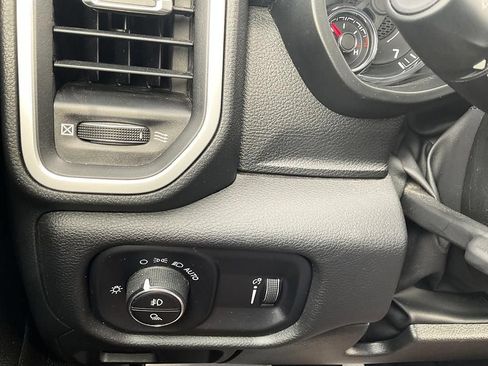 Used 2023 RAM 1500 Big Horn AWD/4WD image 25