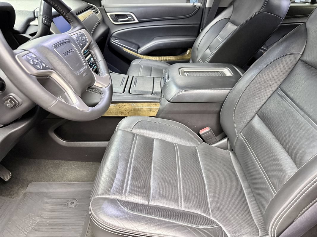 Used 2017 GMC Yukon Denali w/ Open Road Package AWD/4WD image 10