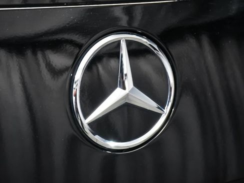 Used 2023 Mercedes-Benz CLA 35 AMG 4MATIC w/ AMG Aerodynamic Package image 98