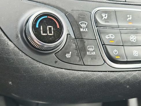 Used 2023 Chevrolet Malibu LT FWD image 24