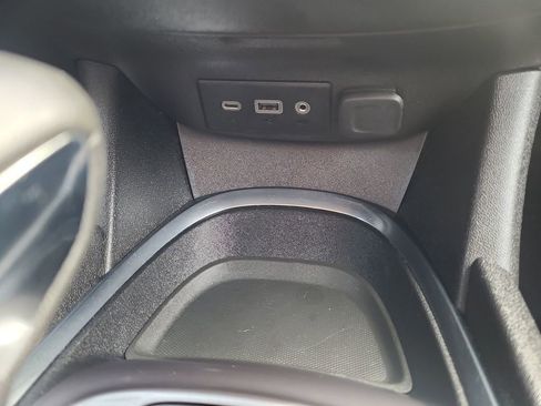 Used 2022 Chevrolet Malibu LT FWD image 24