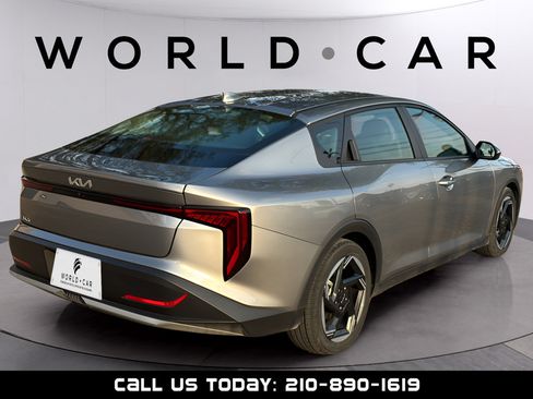 Used 2025 Kia K4 EX FWD image 14