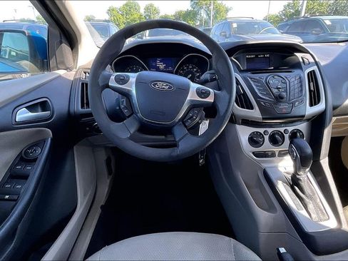 Used 2013 Ford Focus SE FWD image 6