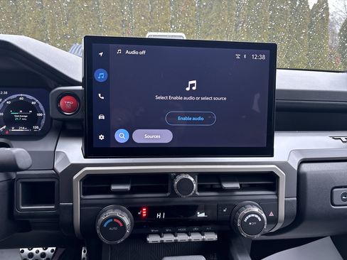 Used 2024 Toyota Tacoma TRD Sport image 24