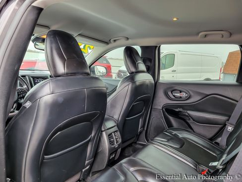 Used 2021 Jeep Cherokee Latitude Plus image 10