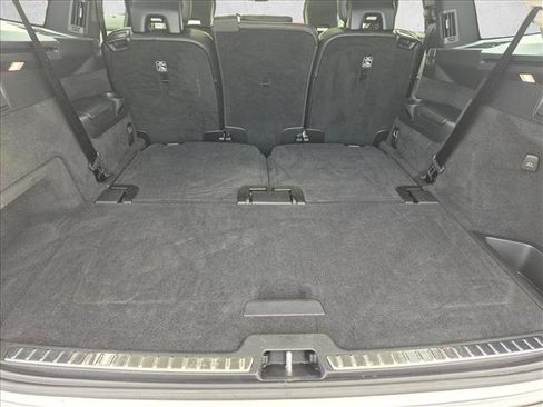 Used 2022 Volvo XC90 T5 Momentum FWD image 6