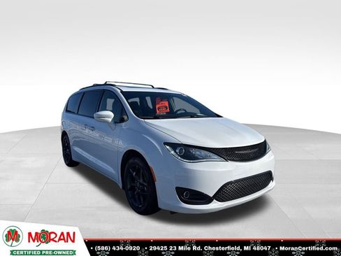 Used 2020 Chrysler Pacifica Limited w/ S Appearance Package image 7