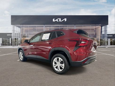 Used 2024 Chevrolet Trax LS image 6