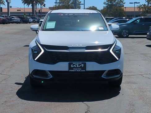 Used 2024 Kia Sportage EX FWD image 2