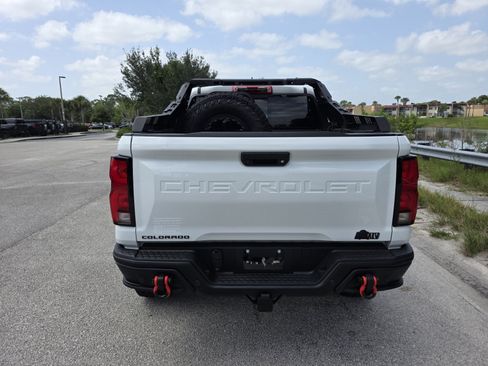 Used 2024 Chevrolet Colorado ZR2 w/ ZR2 Bison Edition AWD/4WD image 6