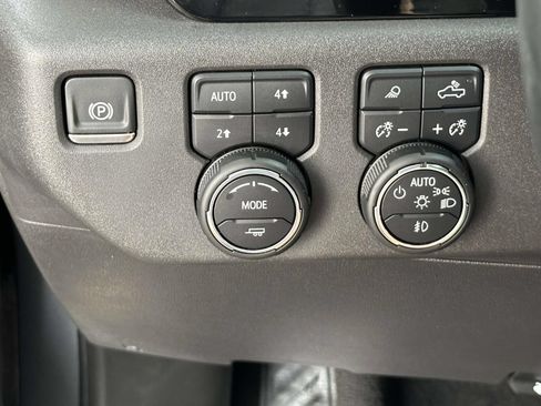 Certified 2024 Chevrolet Silverado 1500 High Country w/ High Country Premium Package AWD/4WD image 16