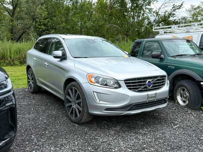 Used 2017 Volvo XC60 T6 Inscription w/ Climate Package